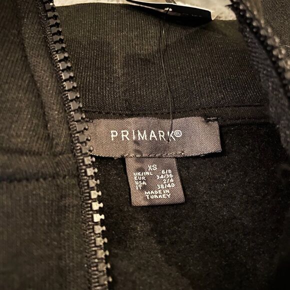 𝅺NWT Oversize Cut & Sew Black Floral Pop Over Fleece Top 💚🌻 - Picture 5 of 7